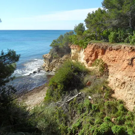 Perfect Location With Stunning Views, 2 Minutes To Apartment