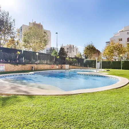 Perfect Location With Stunning Views, 2 Minutes To Apartment *